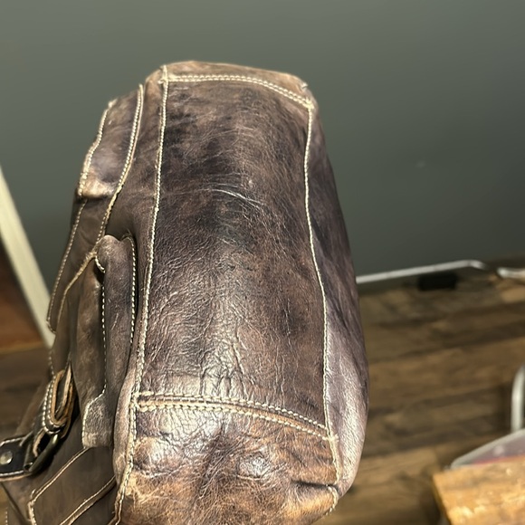 Bedstu Parton Crossbody - Picture 11 of 13